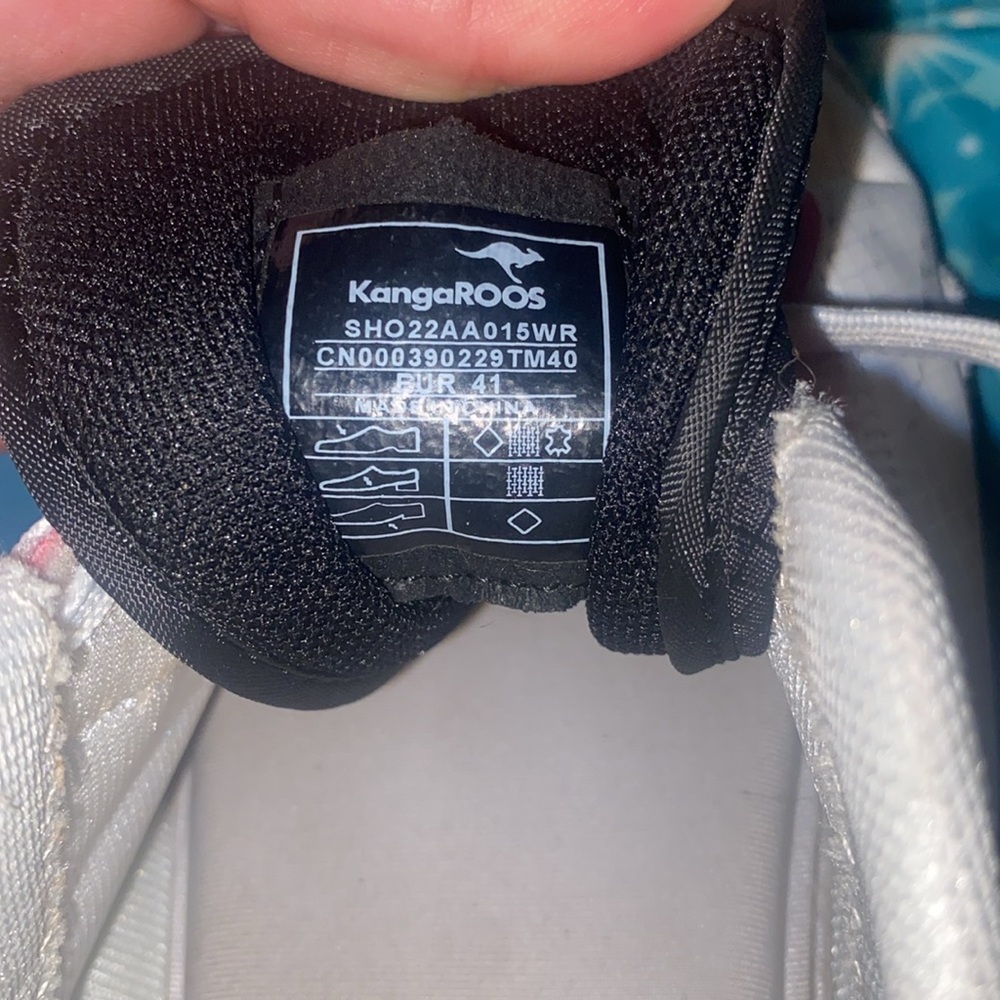 Never been worn - Picture 5 of 9